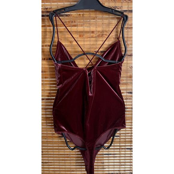 Abercrombie & Fitch Small Bodysuit Purple Velour Spaghetti Crossback Slouch Neck - Picture 2 of 6